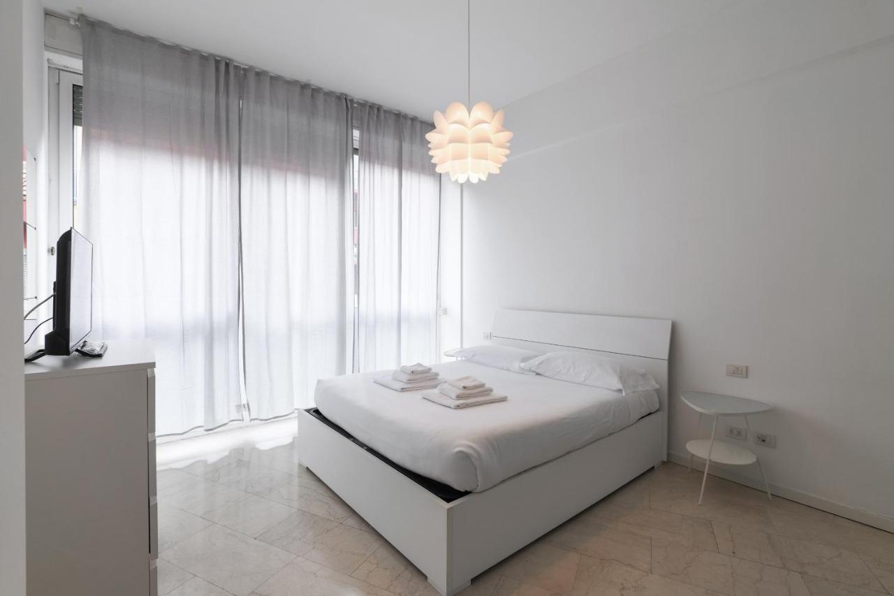 Prestige Boutique Homes - Duomo 1 ミラノ エクステリア 写真