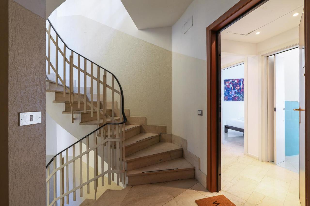 Prestige Boutique Homes - Duomo 1 ミラノ エクステリア 写真