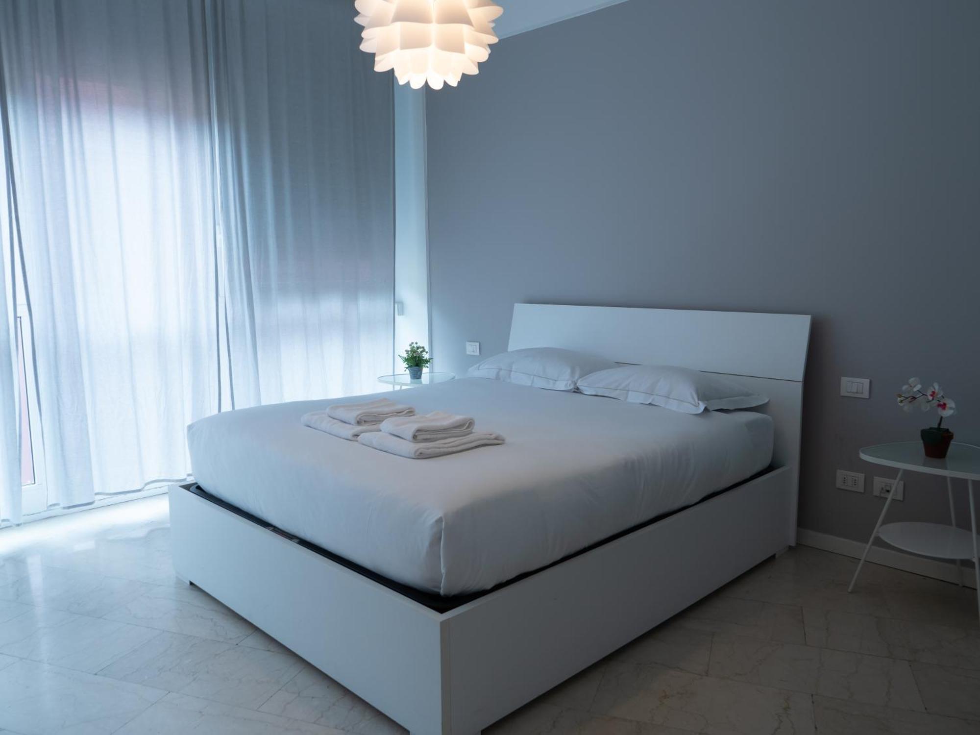 Prestige Boutique Homes - Duomo 1 ミラノ エクステリア 写真