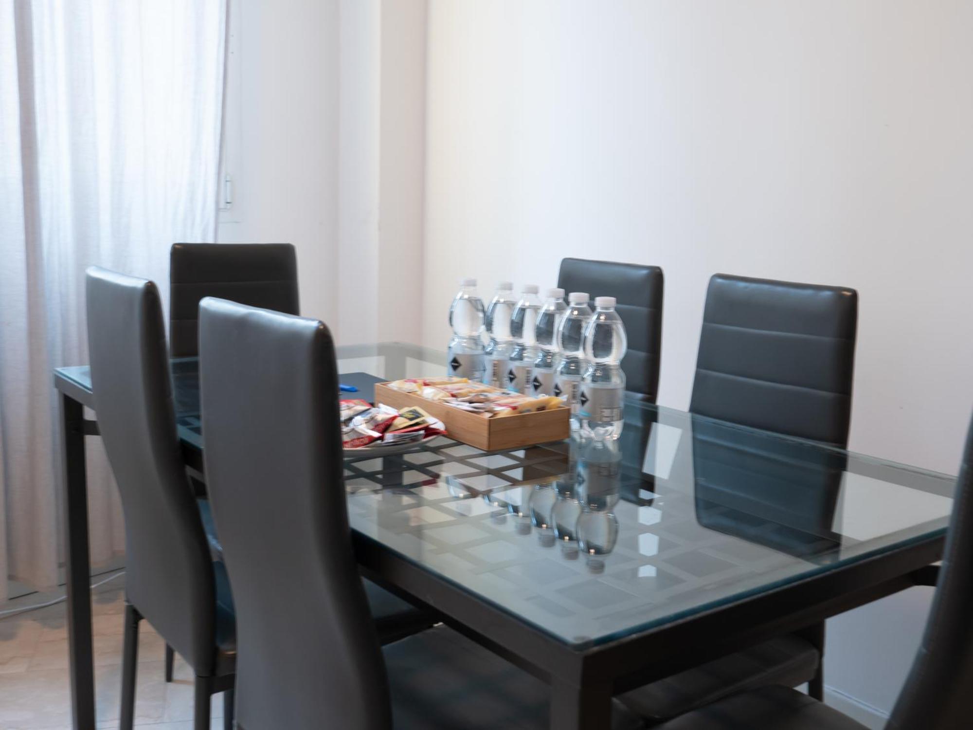 Prestige Boutique Homes - Duomo 1 ミラノ エクステリア 写真