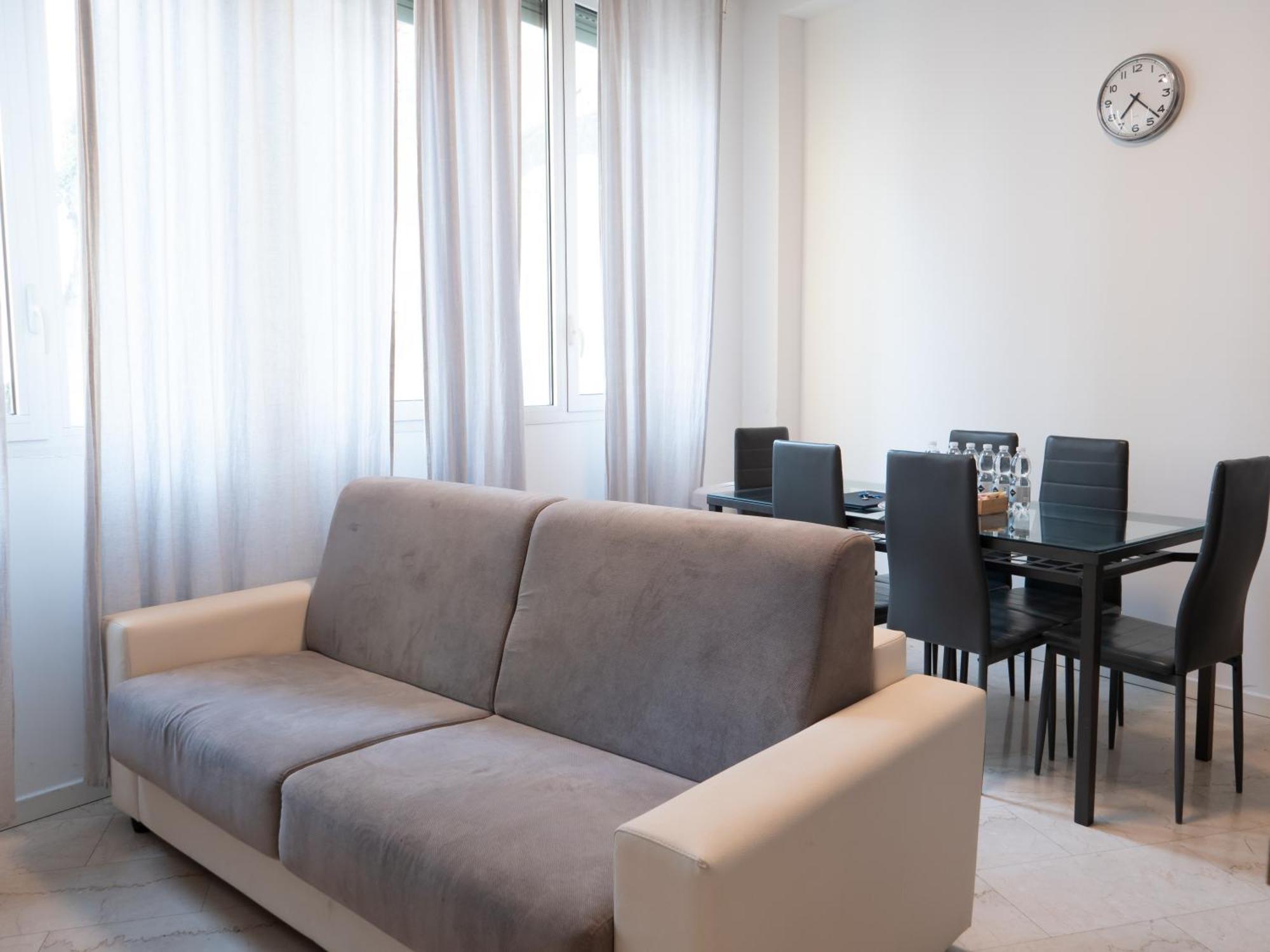 Prestige Boutique Homes - Duomo 1 ミラノ エクステリア 写真